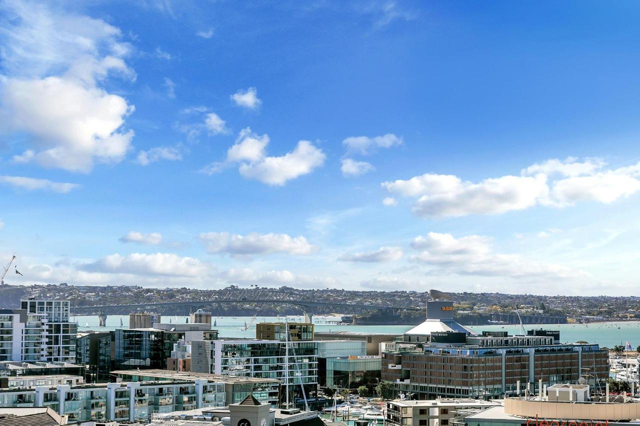 Corporate Gem + Rooftop Pool & Spa Auckland Exterior photo